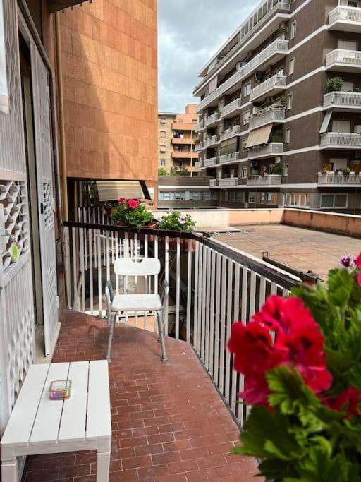 3 Fermate Dal Colosseo - Casa Vacanze Elena - 50 M Da Metro Garbatella Rome Exterior photo