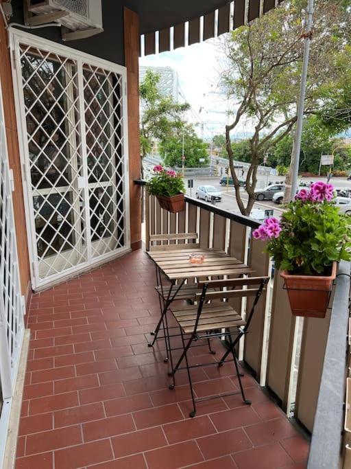 3 Fermate Dal Colosseo - Casa Vacanze Elena - 50 M Da Metro Garbatella Rome Exterior photo